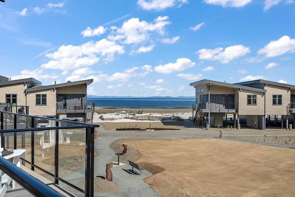 The Beach House At Saratoga Oceanfront Escape Vila Campbell River Exterior foto